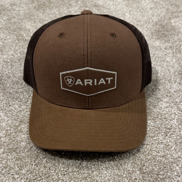 Ariat Other - 🆕 Ariat Brown Logo Cap